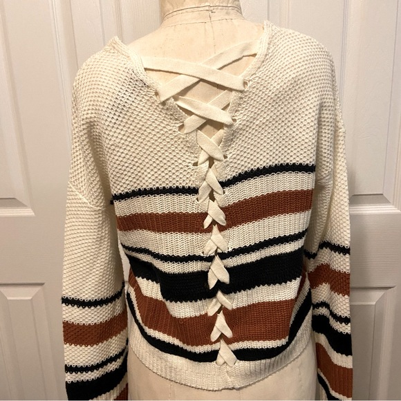 Windsor Sassy Striped Lattice Back Knit Sweater Size Small - Picture 5 of 10